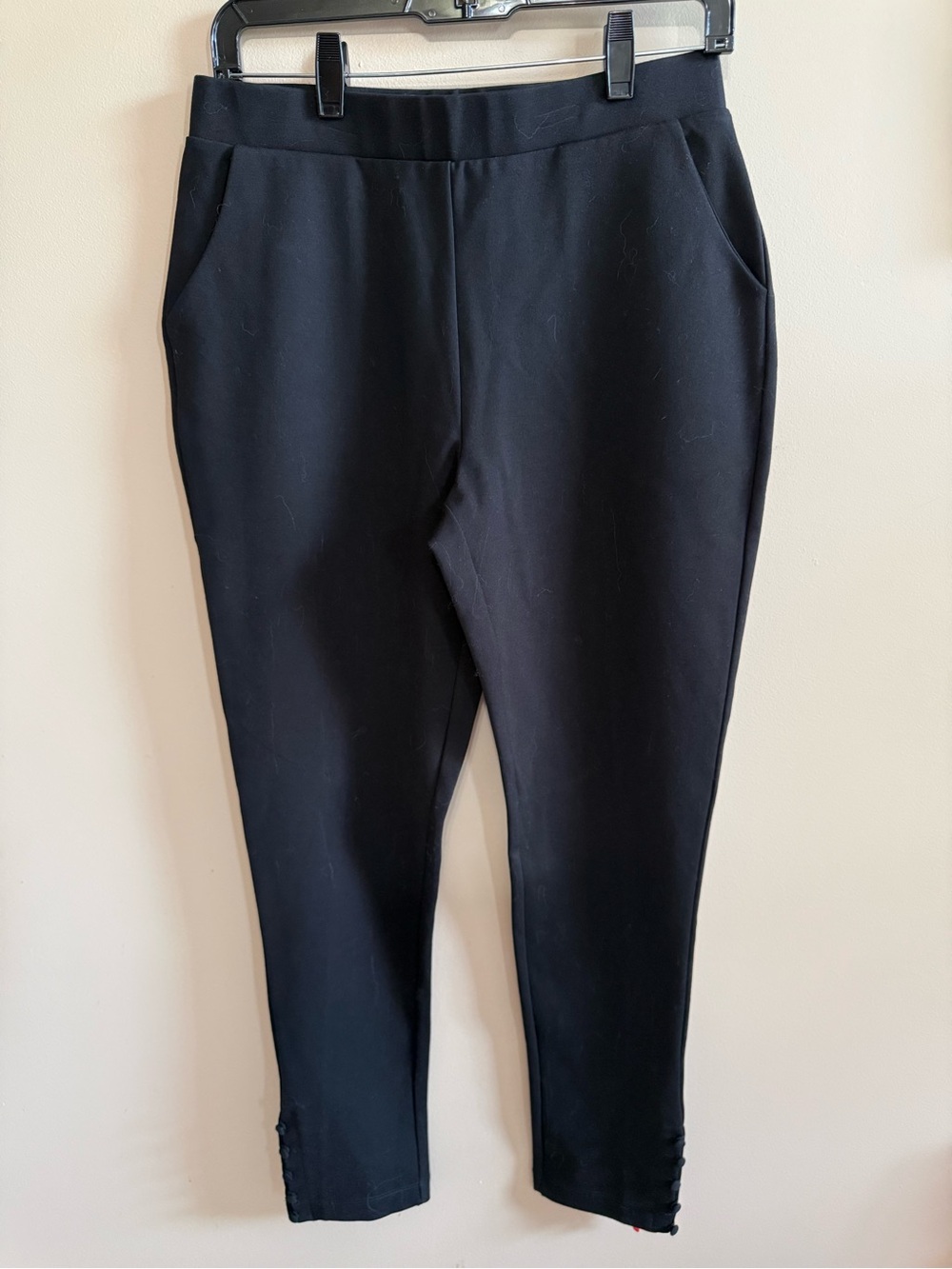 NWT Elie Tahari Black Ponte Slim Pants Sz M with cute ankle button detail